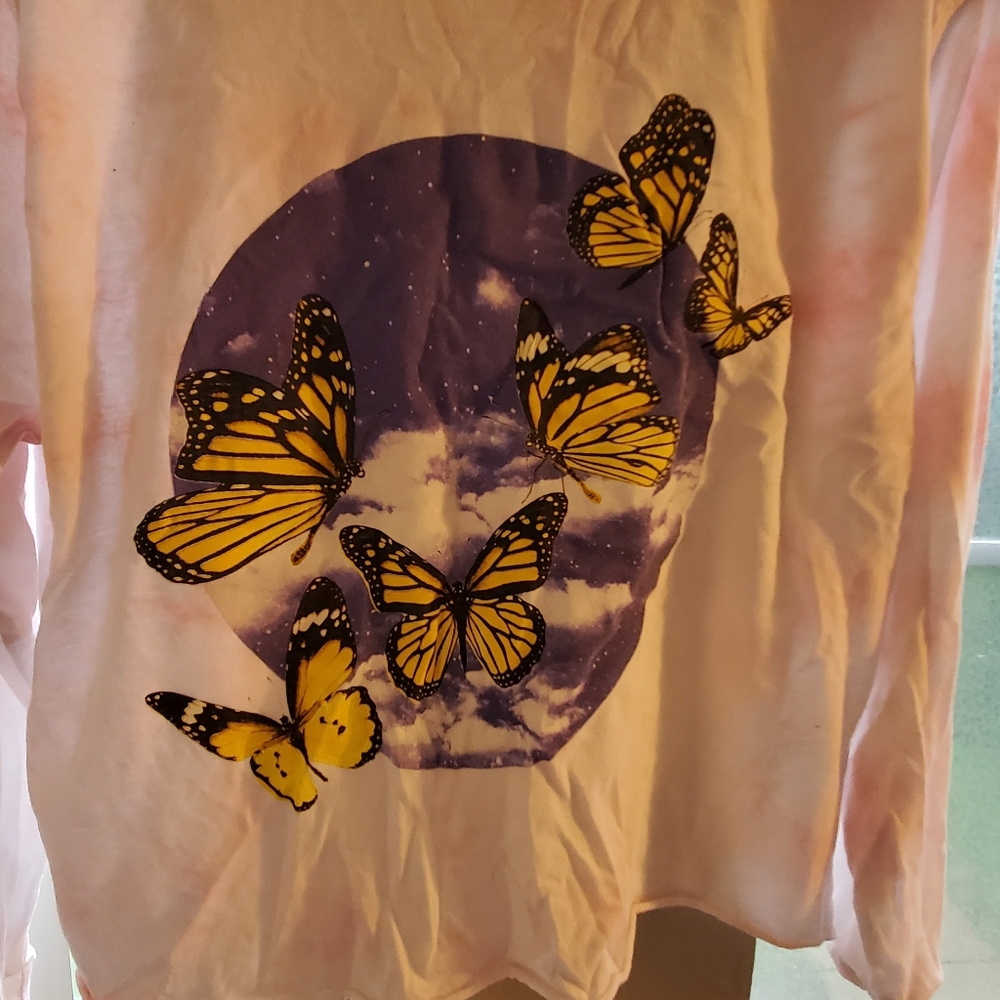 Pink butterfly crop top